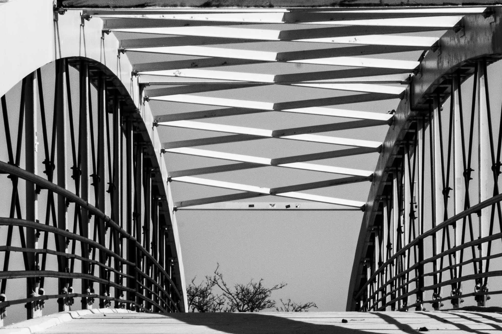 Sony a7R + Sony FE 24-240mm F3.5-6.3 OSS sample photo. Steel and geometry photography