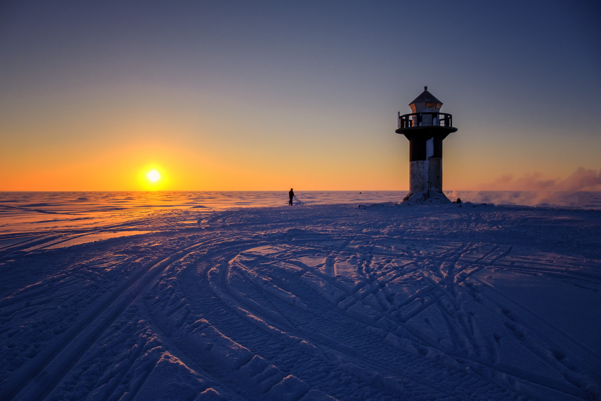 Fujifilm X-Pro2 + Fujifilm XF 18-135mm F3.5-5.6 R LM OIS WR sample photo. Oceanside lighthouse in the middle of ice photography