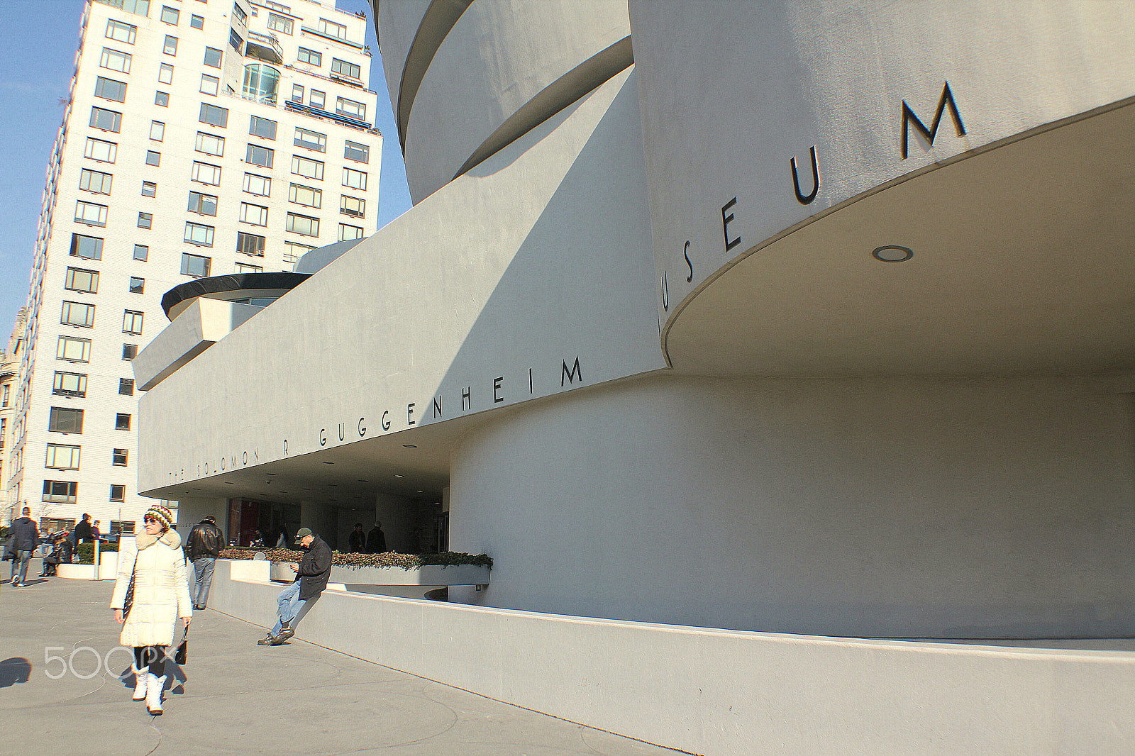 Canon EOS 550D (EOS Rebel T2i / EOS Kiss X4) sample photo. Guggenheim museum photography