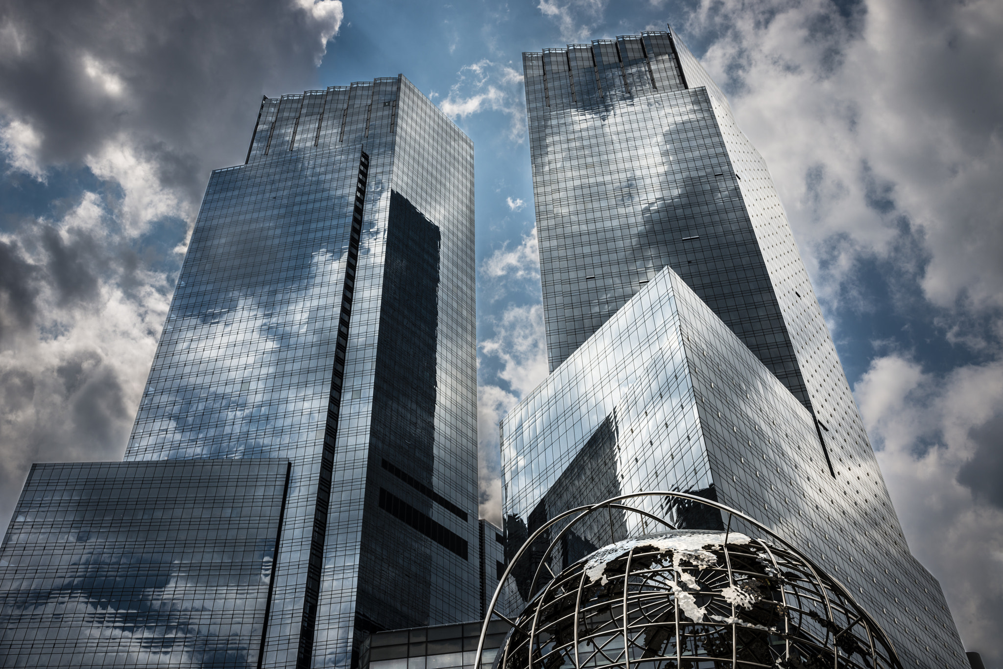 Nikon D800 + Nikon AF Nikkor 35mm F2D sample photo. At columbus circle, new york, ny photography