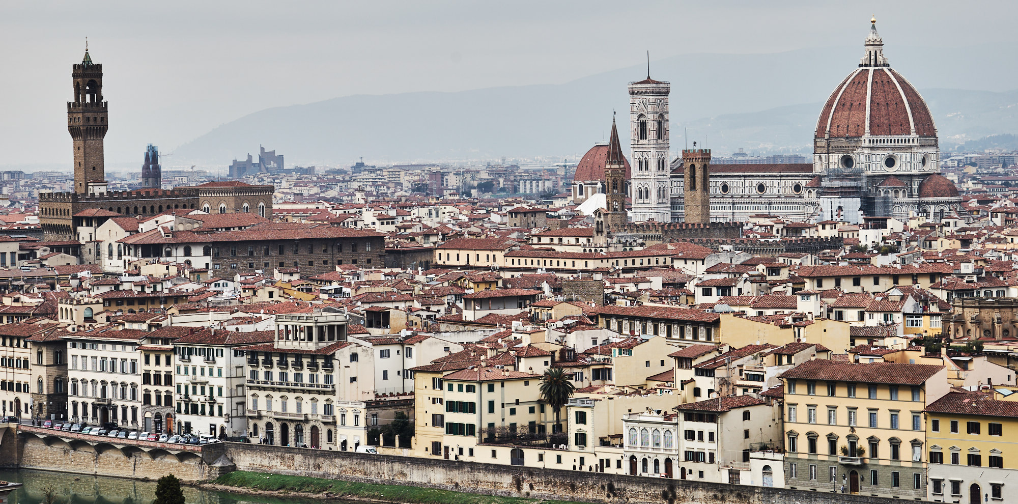 Sony FE 70-200mm F4 G OSS sample photo. Florence cathedral and palazzo vecchio photography