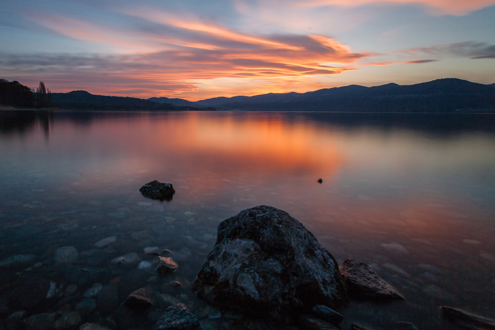 Canon EOS 5D + Canon EF 17-40mm F4L USM sample photo. Ispra photography