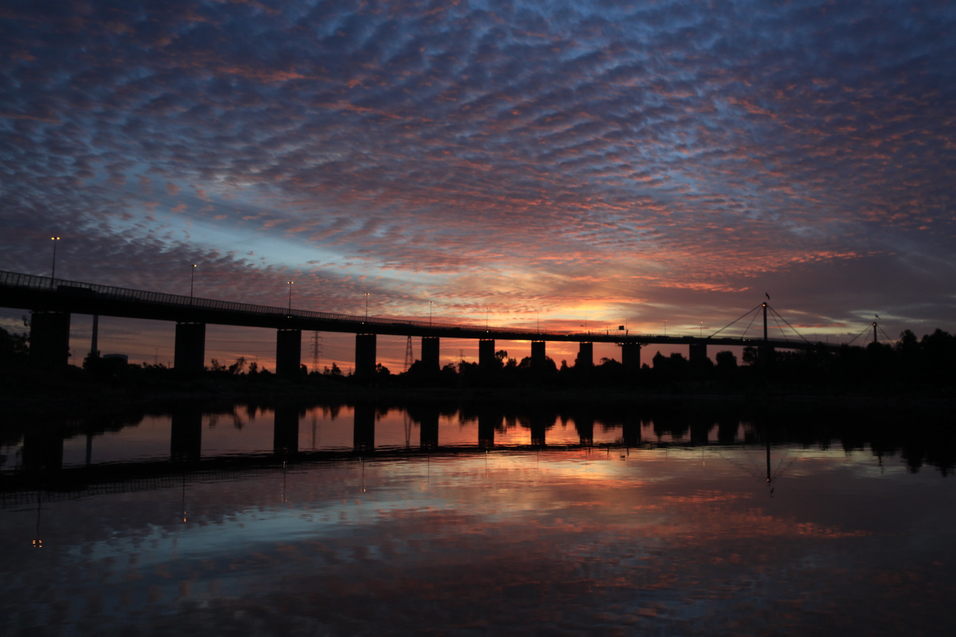 ZEISS Otus 28mm F1.4 sample photo. Pink lake sunset photography