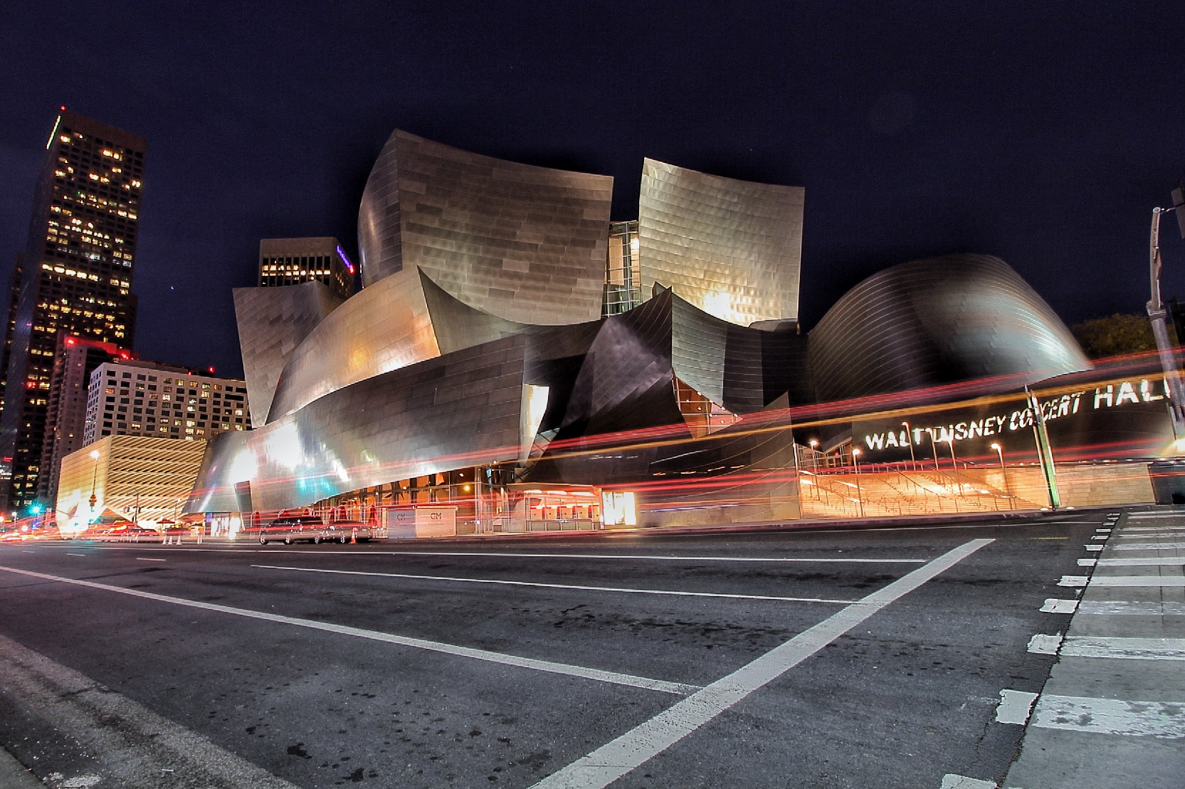 Canon EOS 1300D (EOS Rebel T6 / EOS Kiss X80) sample photo. Walt disney concert hall photography