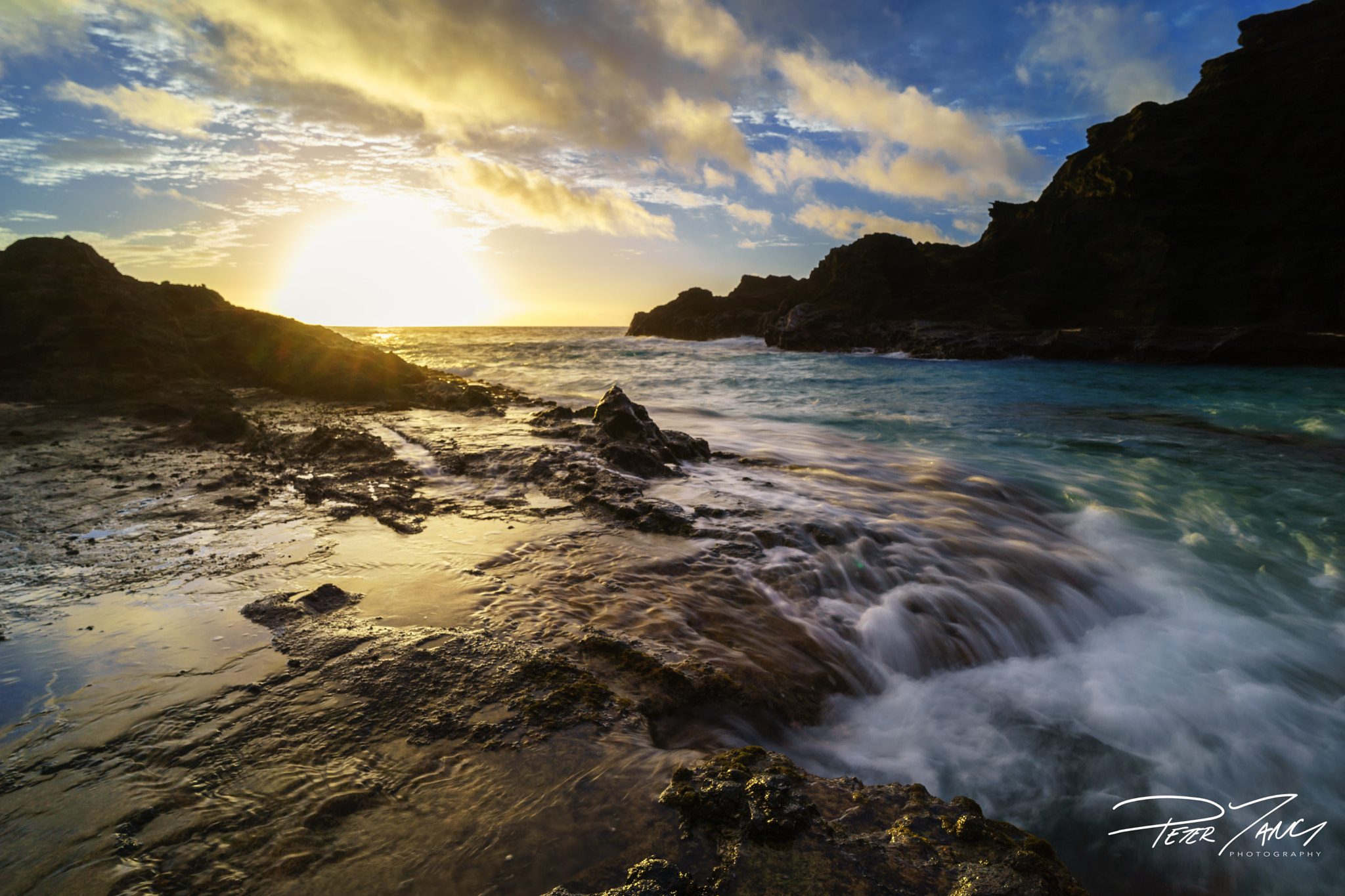 ZEISS Batis 18mm F2.8 sample photo. The sun awakes photography