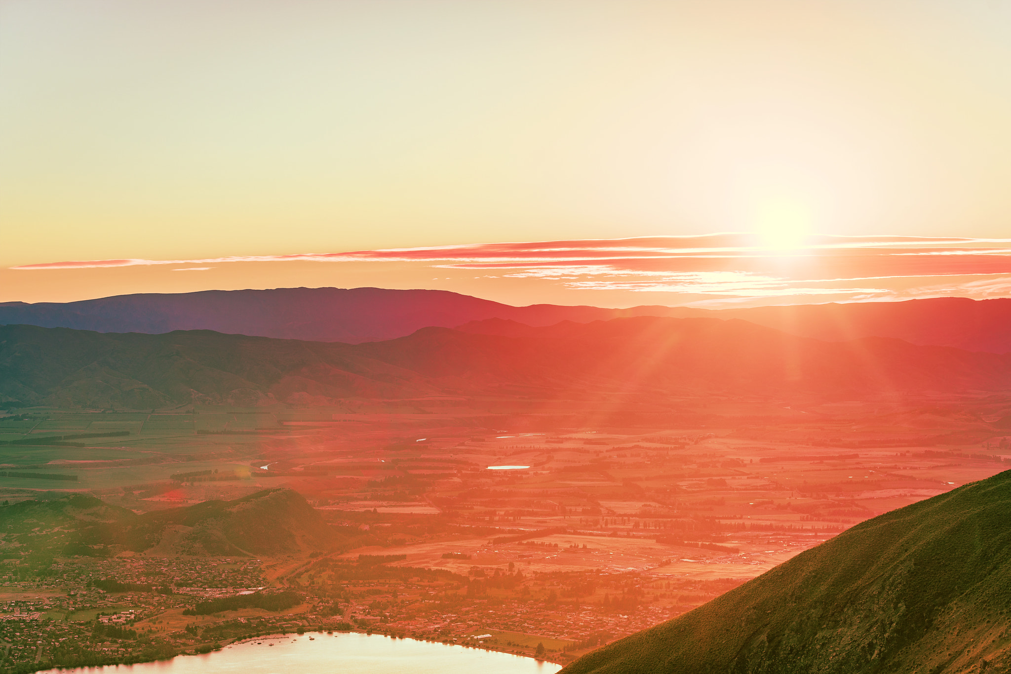 Sony a7 II + Sony DT 50mm F1.8 SAM sample photo. First light at roys peak photography