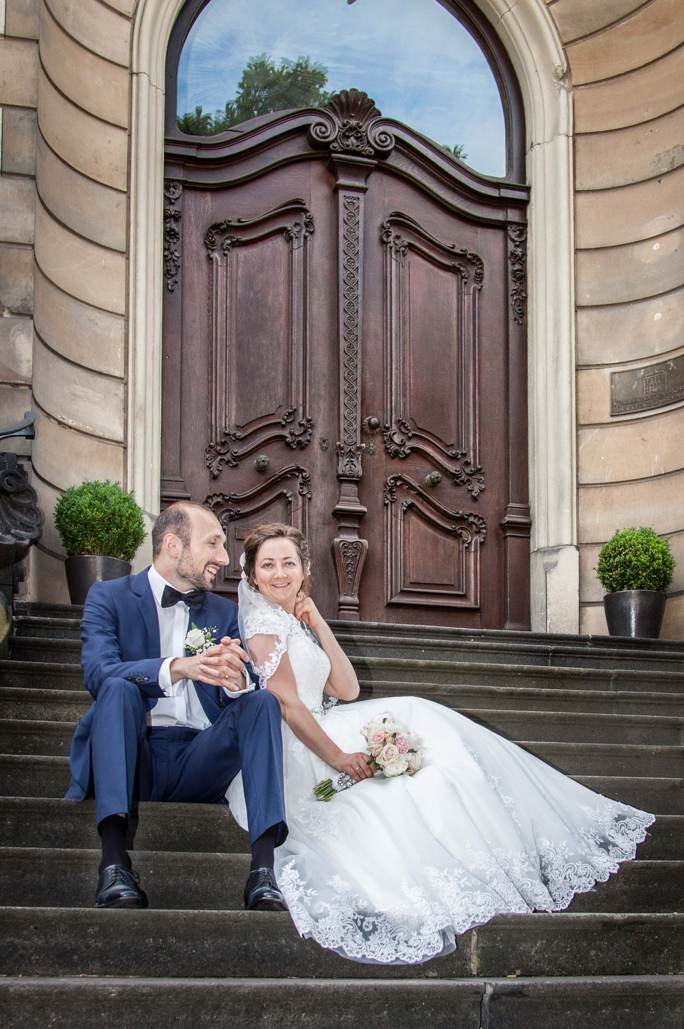 Canon EOS 50D + Canon EF 24-105mm F4L IS USM sample photo. Bridal and groom smile photography