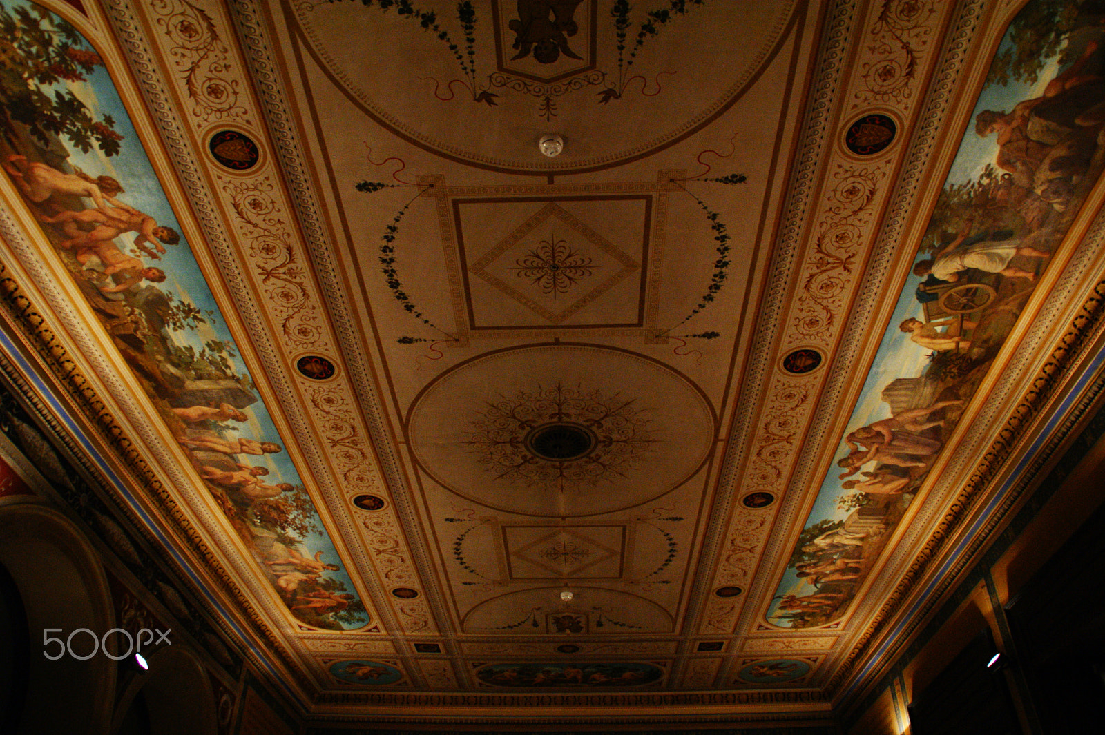 Sony DT 18-200mm F3.5-6.3 sample photo. "ilion mansion" - hesperides hall photography