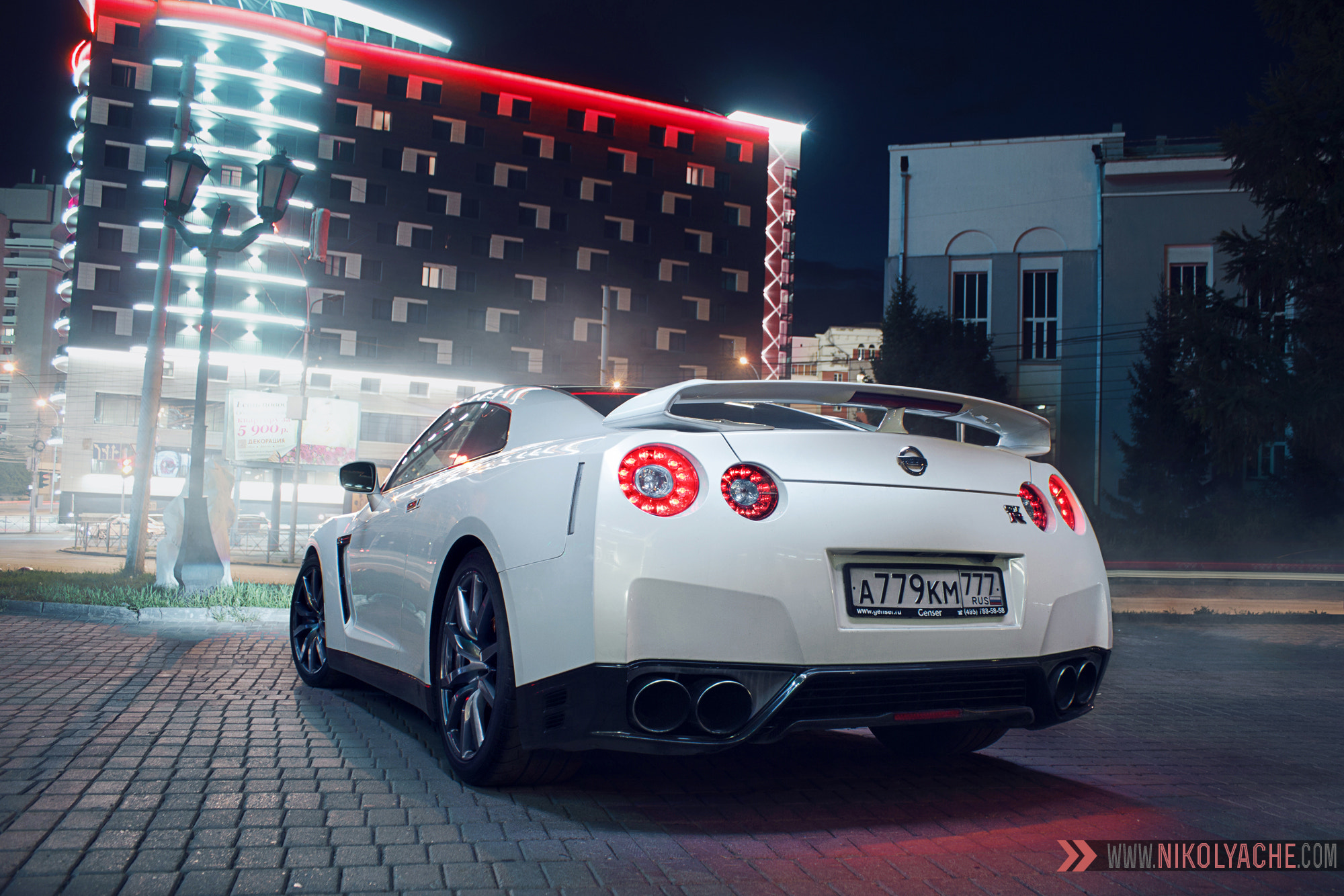 Canon EOS 550D (EOS Rebel T2i / EOS Kiss X4) sample photo. Nissan gt-r photography