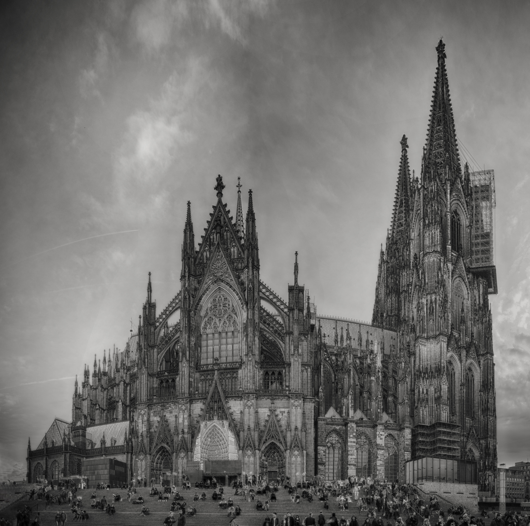 Sigma 24-70mm F2.8 EX DG HSM sample photo. Cologne church photography