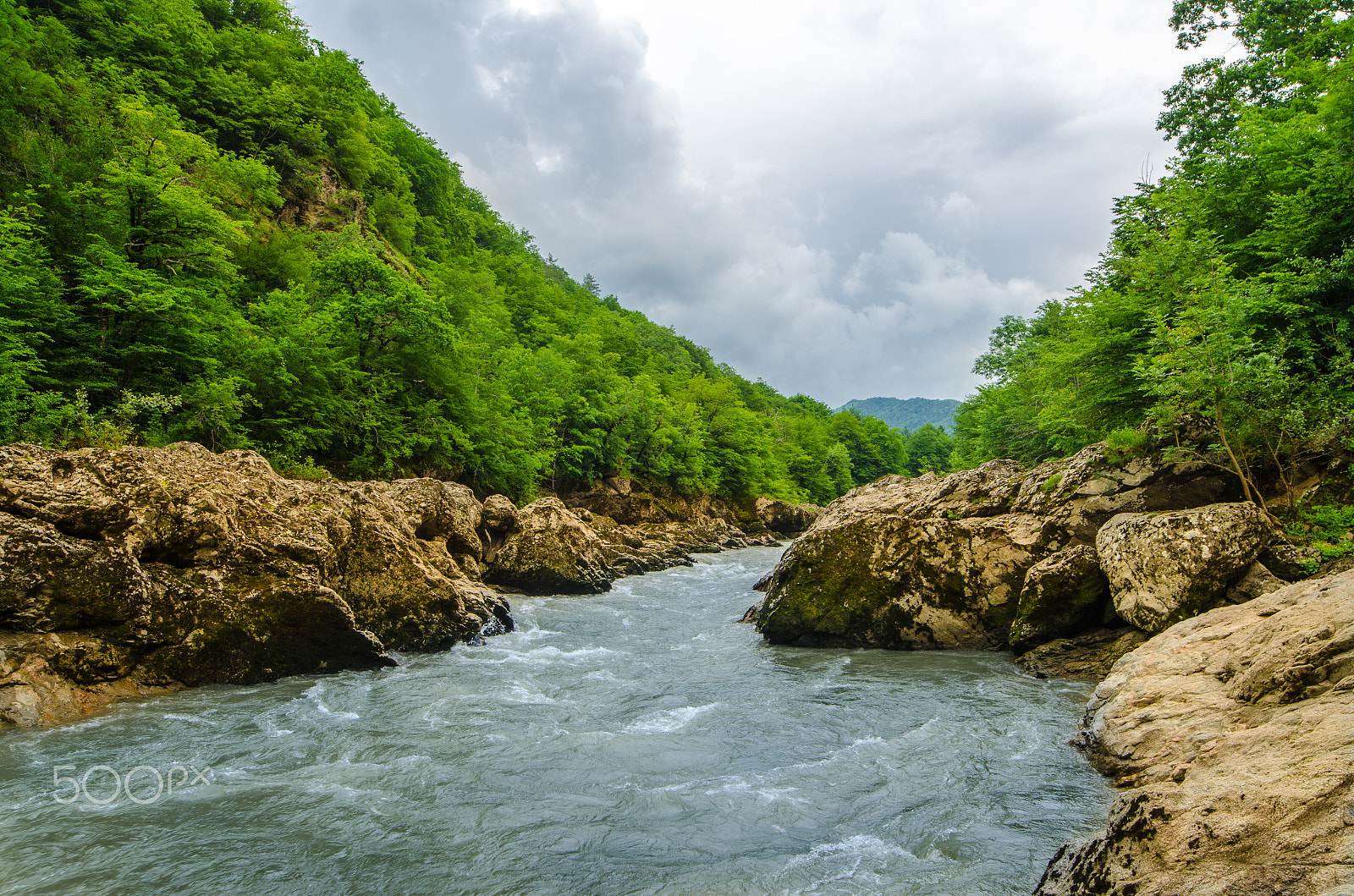 Samyang 14mm F2.8 ED AS IF UMC sample photo. White river photography