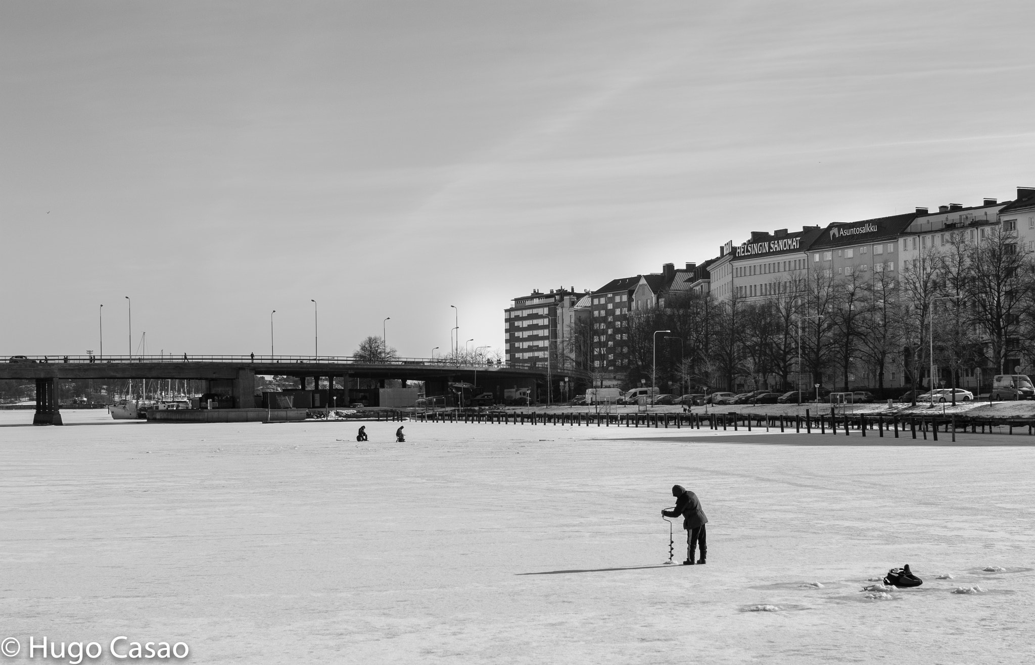 Sony Alpha DSLR-A380 + Sony DT 35mm F1.8 SAM sample photo. Fishing in the ice photography