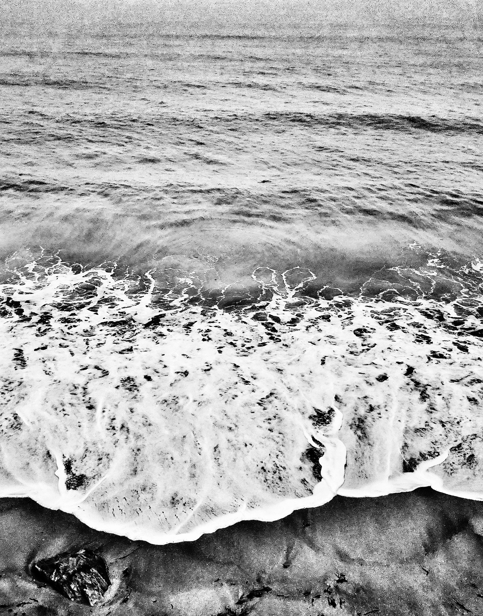 Sony 25-500mm F3.5-6.5 sample photo. White line on the sand photography