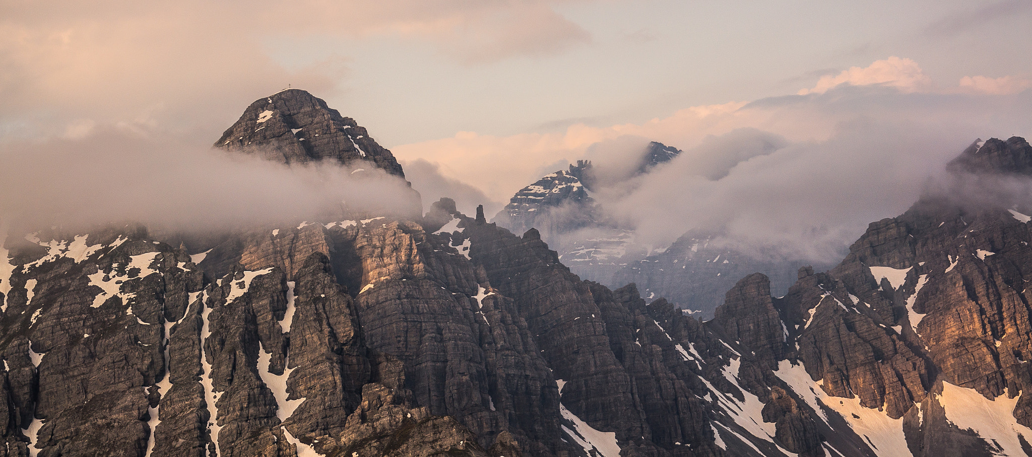 Sony Alpha NEX-6 + Sony E 18-200mm F3.5-6.3 OSS sample photo. Mighty mountains photography