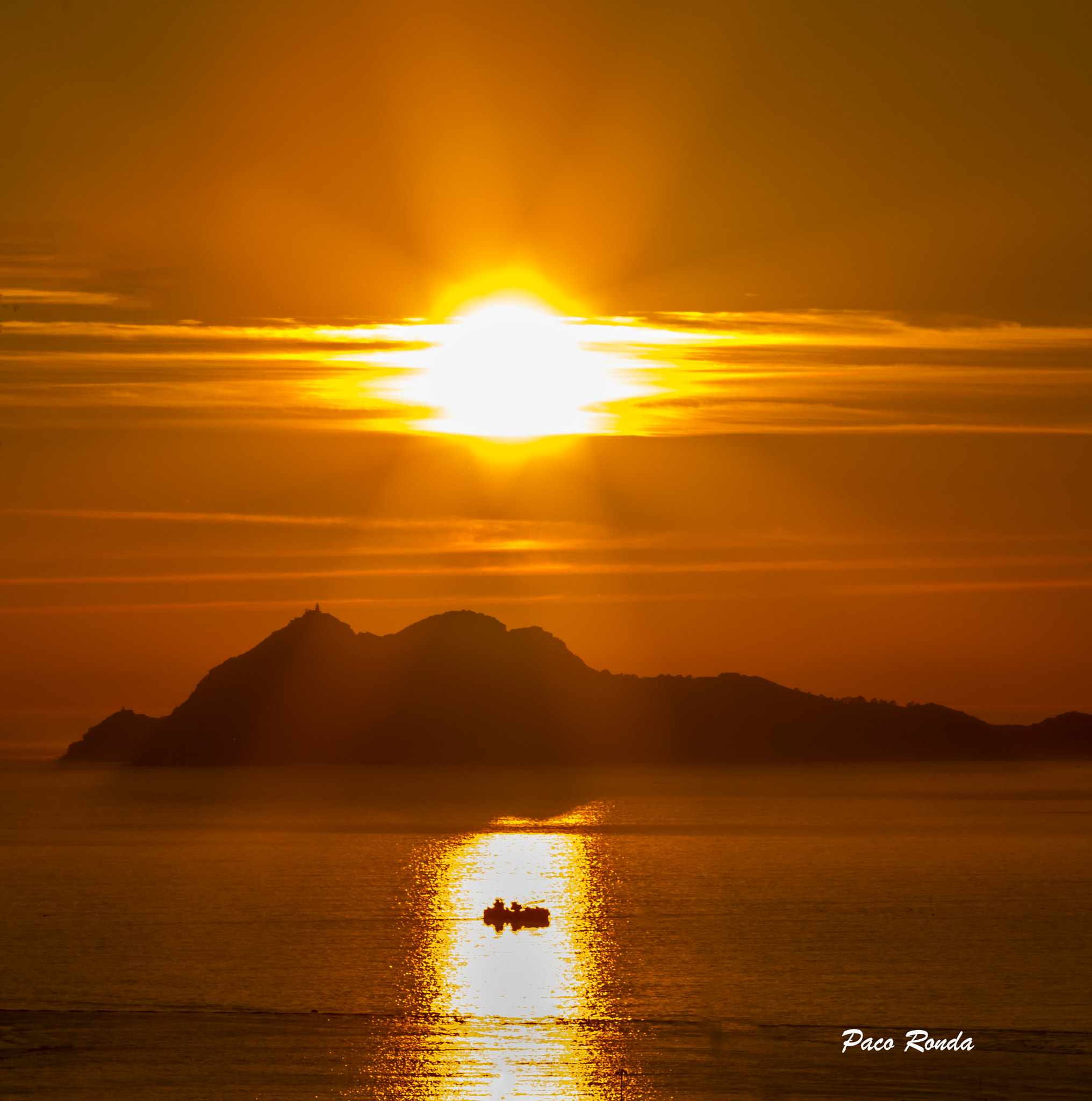 Canon EOS 7D + Canon EF 70-200mm F4L IS USM sample photo. Puesta de sol photography