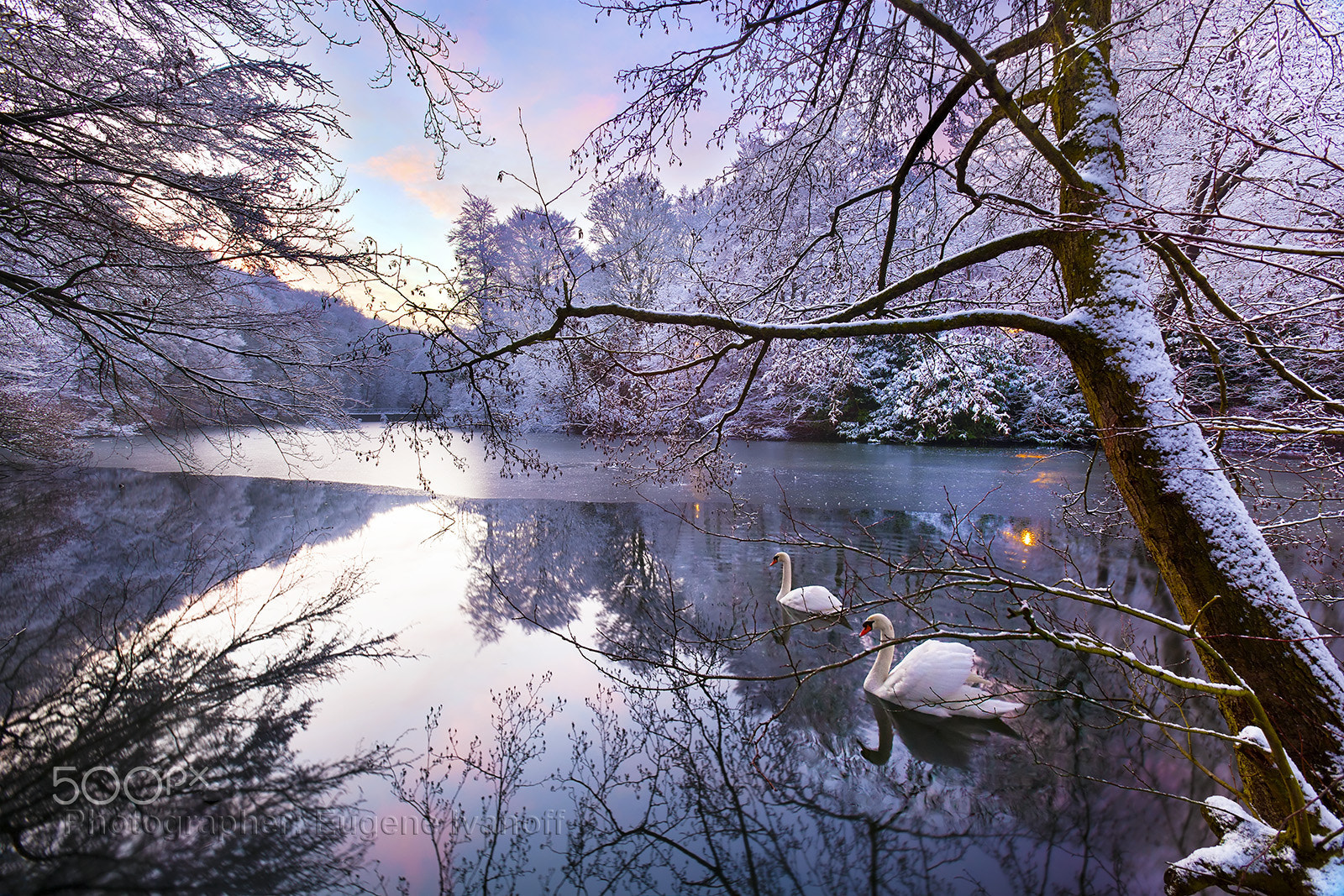 Canon EOS 5D Mark II sample photo. Gledhow lake in winter photography