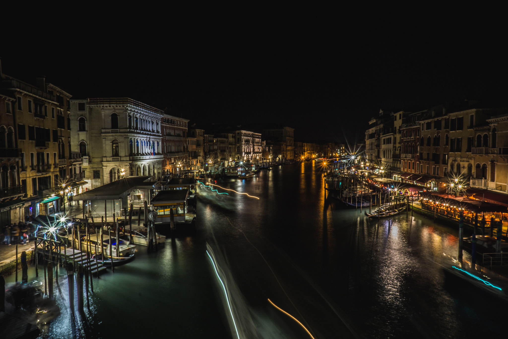 Sony a6000 + Sony E 16mm F2.8 sample photo. Grand canal at night photography