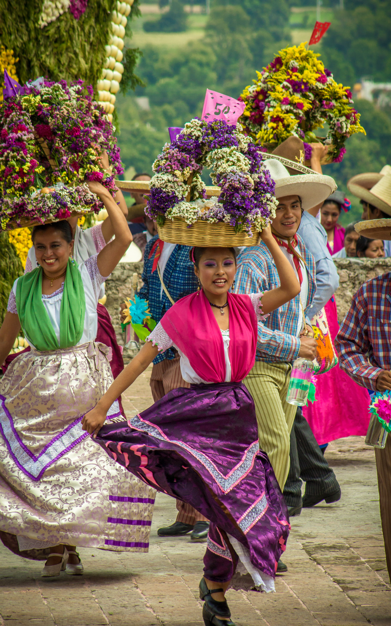 Canon EF 75-300mm f/4-5.6 USM sample photo. Danza de las flores photography