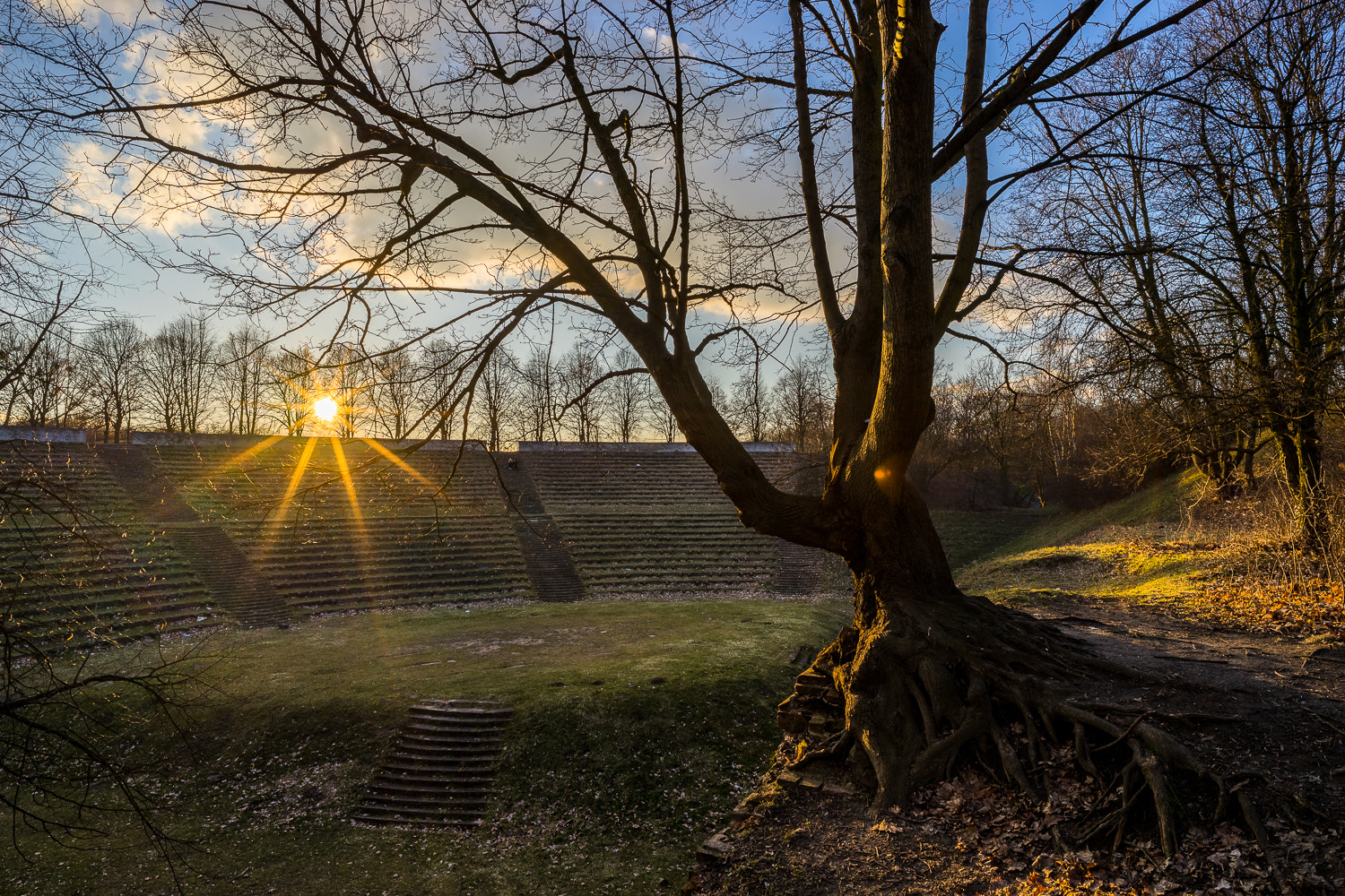 E 21mm F2.8 sample photo. Amfiteatr photography