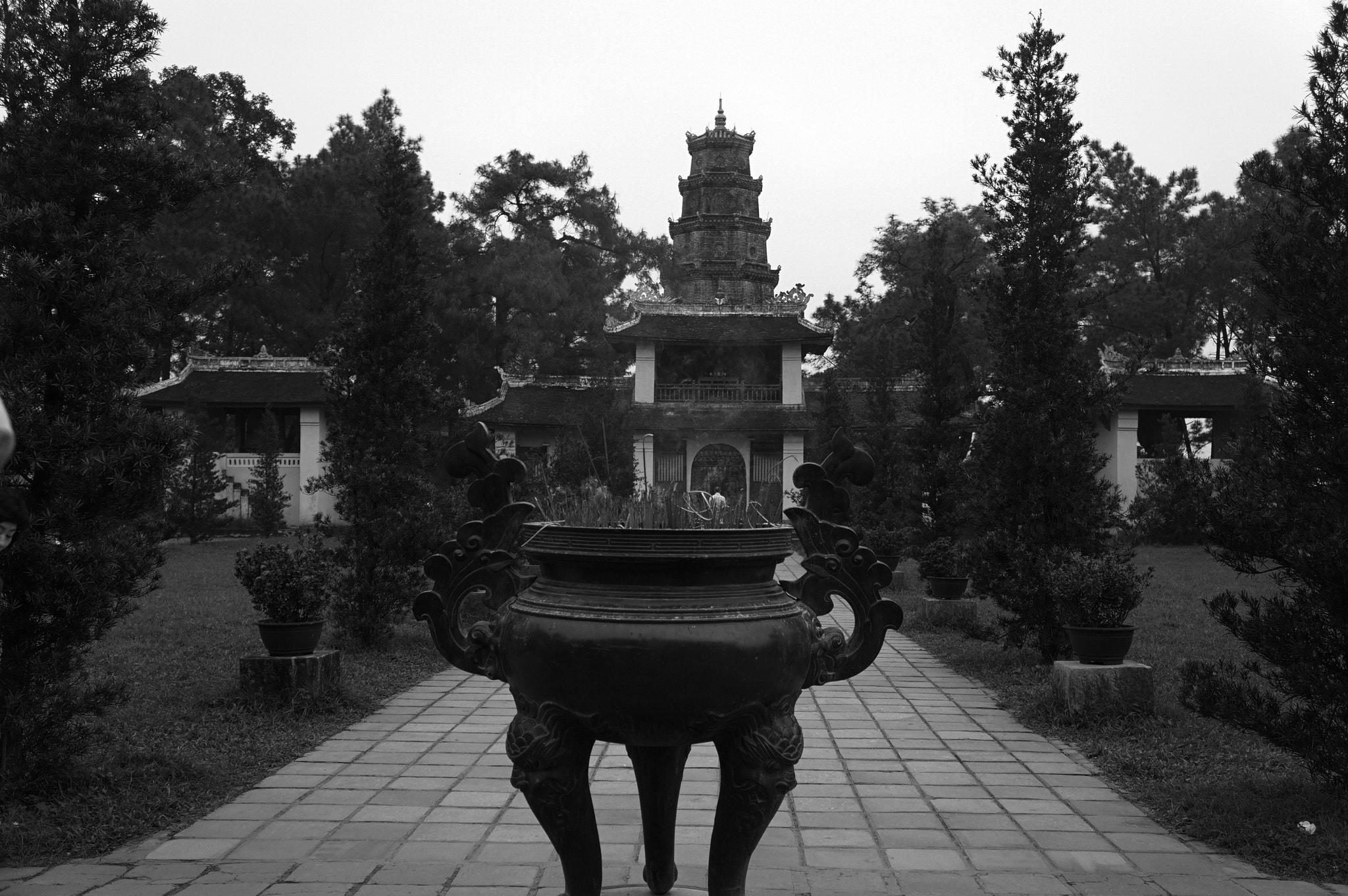 Sony a6000 + Sony E 18-55mm F3.5-5.6 OSS sample photo. Thien mu pagoda in hue, vietnam photography