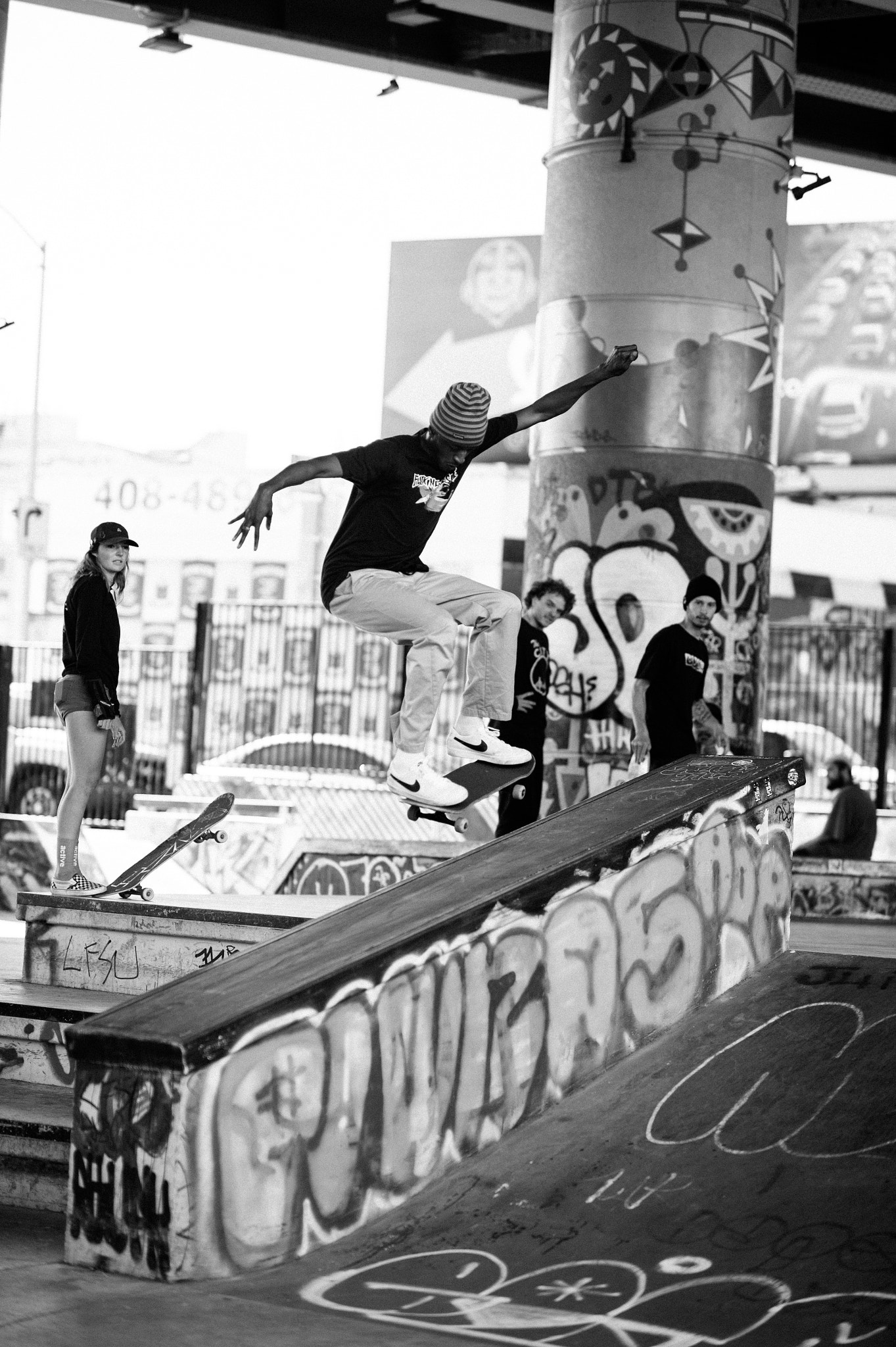 Nikon Df + Nikon AF-S Nikkor 85mm F1.4G sample photo. Skaters in soma photography