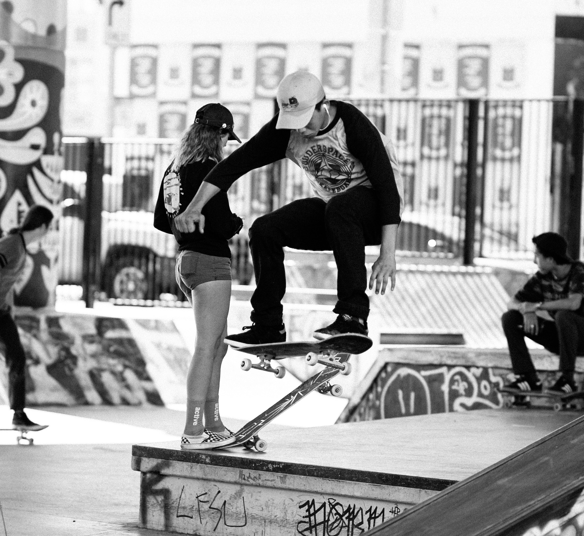 Nikon Df + Nikon AF-S Nikkor 85mm F1.4G sample photo. Skaters in soma photography