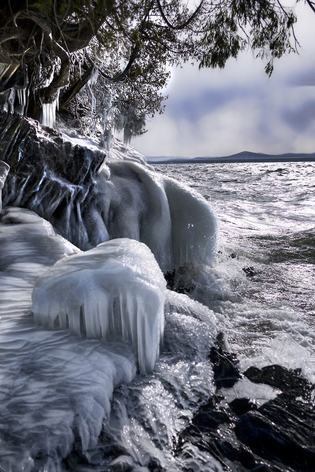 Fujifilm X-T1 + Fujifilm XF 23mm F2 R WR sample photo. Ice and water photography