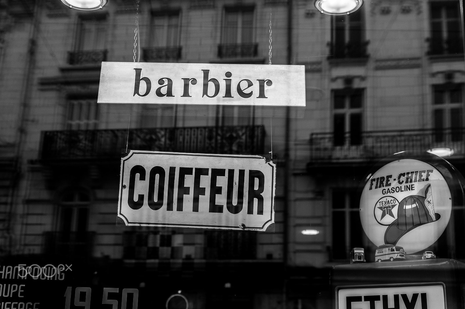 Sony SLT-A58 + Sony DT 16-50mm F2.8 SSM sample photo. Le barbier photography