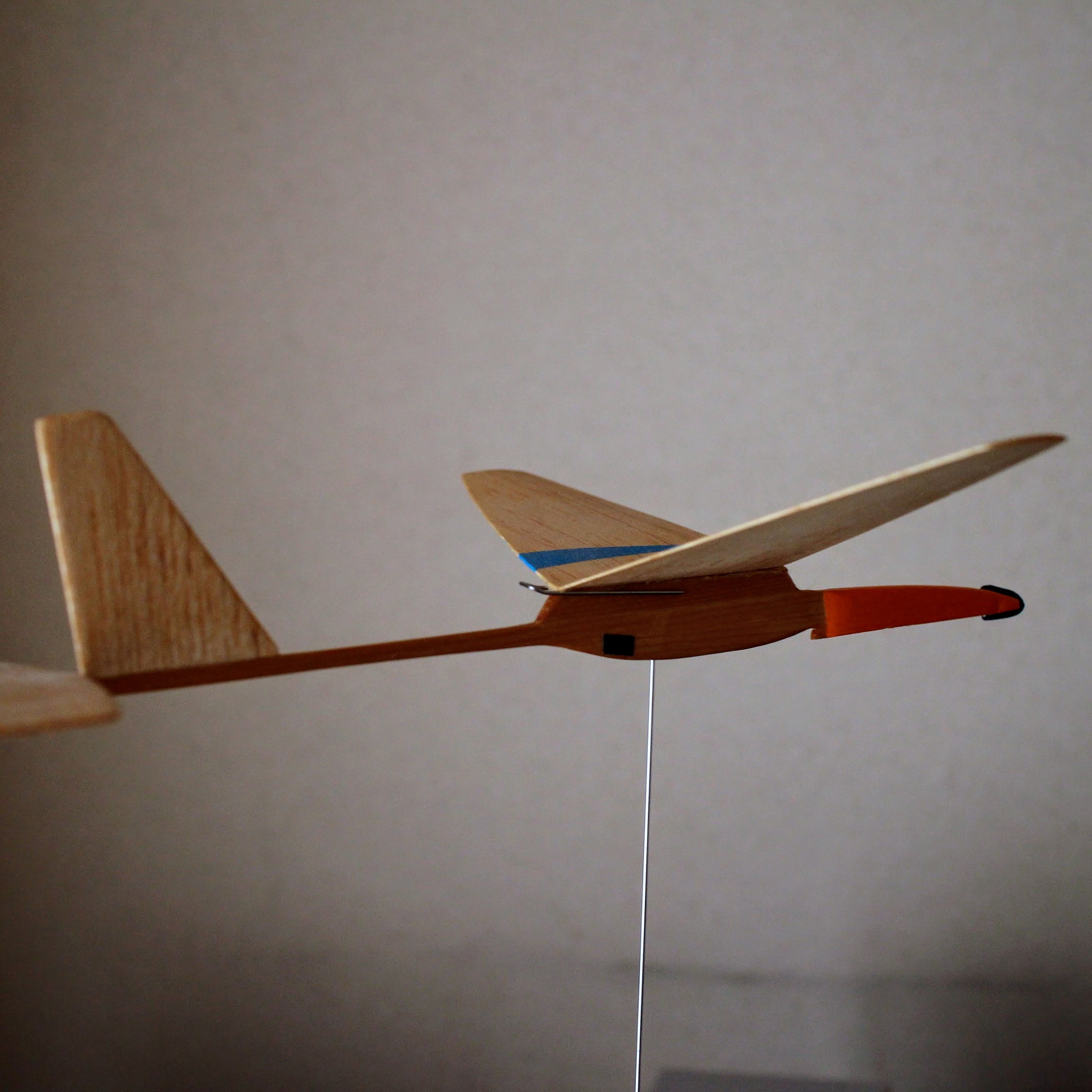 Canon EF-M 22mm F2 STM sample photo. Barusa model plane photography