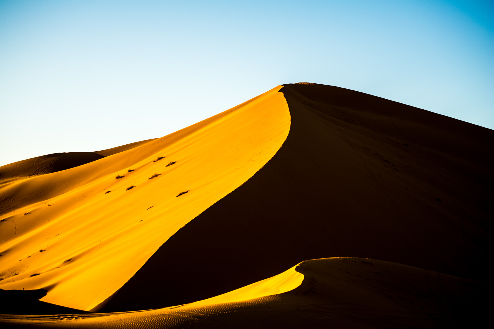 Sigma 70-200mm F2.8 EX DG Macro HSM II sample photo. Merzouga the golden dunes photography