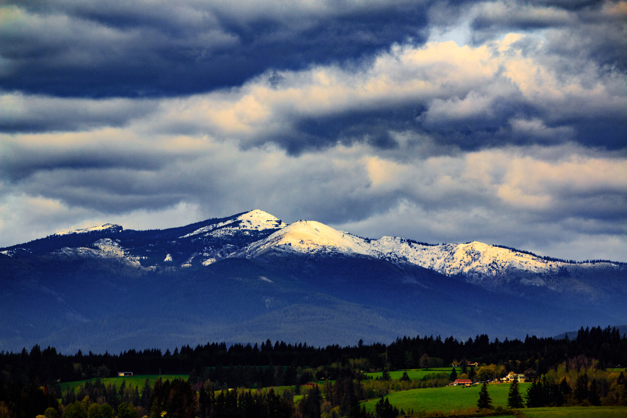 Canon EOS 70D + Canon EF 70-200mm F4L USM sample photo. Cascades vista photography