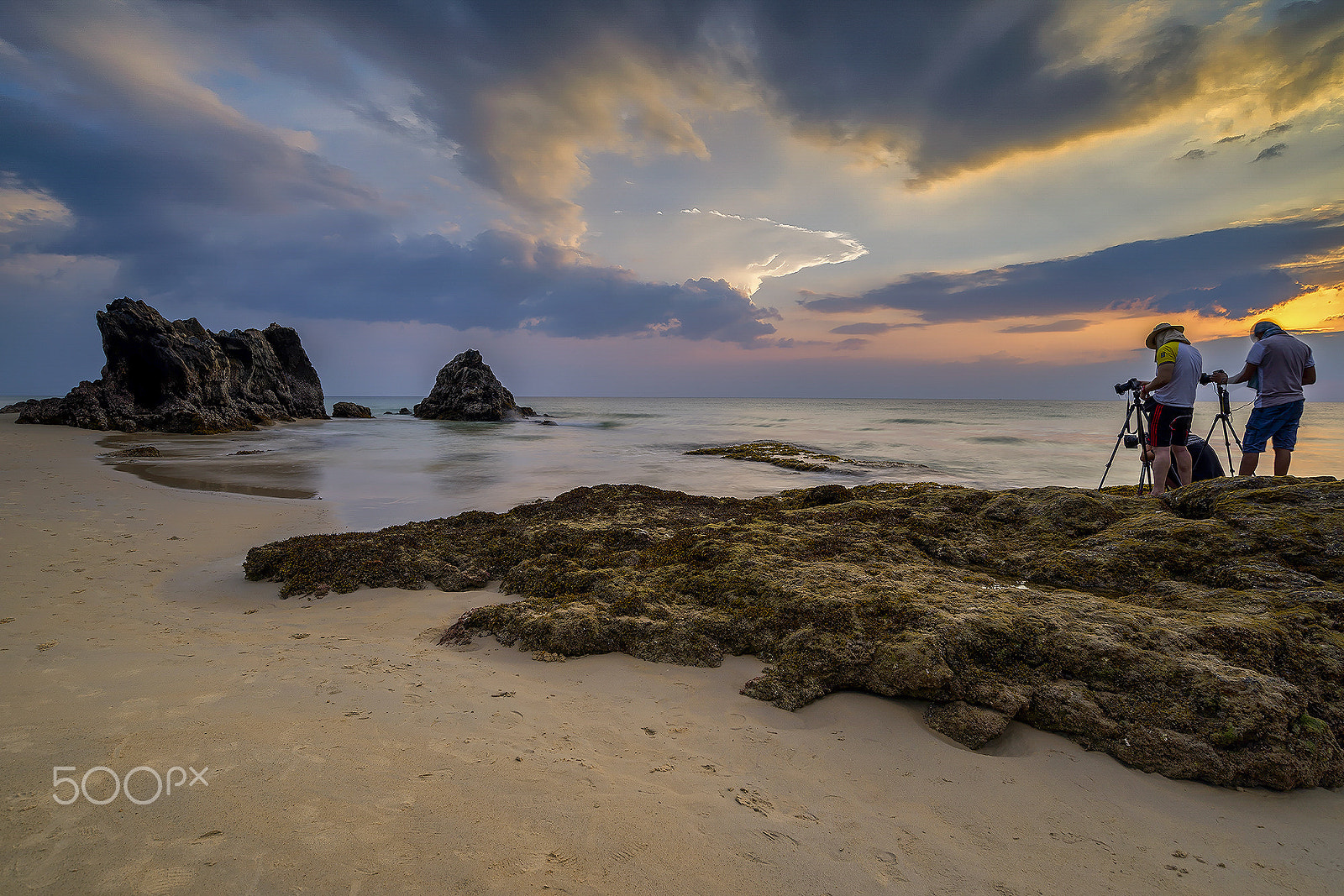 Nikon AF-S Nikkor 18-35mm F3.5-4.5G ED sample photo. Khao na yak photography
