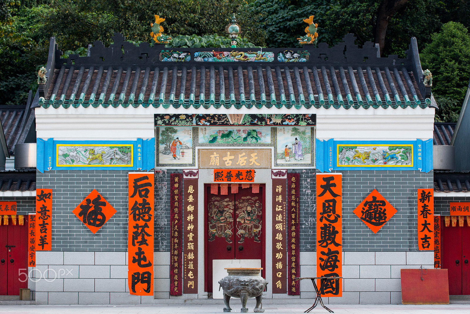 Tamron SP 35mm F1.8 Di VC USD sample photo. Tin hau temple photography