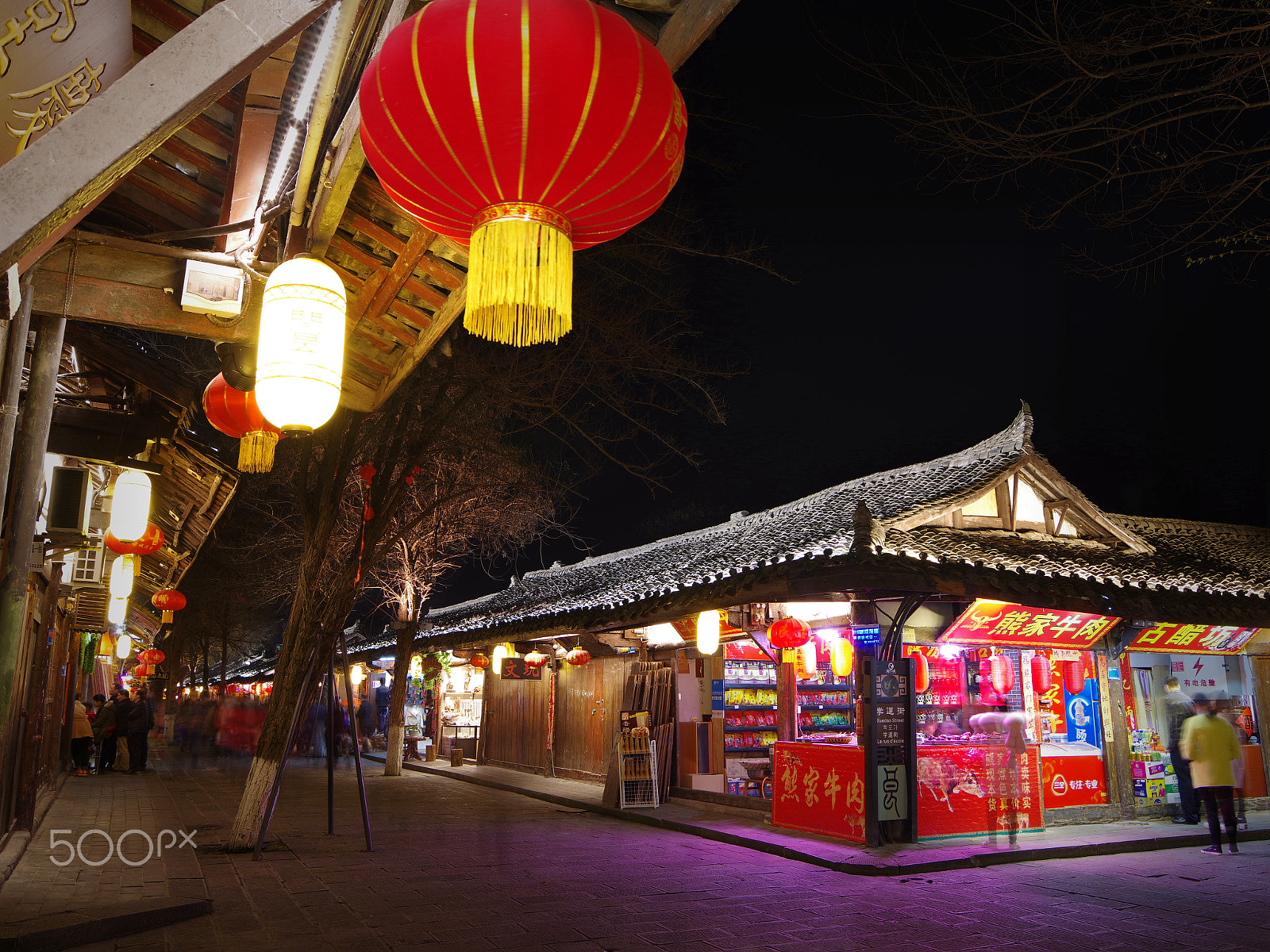 Pentax 645Z + smc PENTAX-FA 645 33-55mm F4.5 AL sample photo. The night of the ancient city of langzhong photography