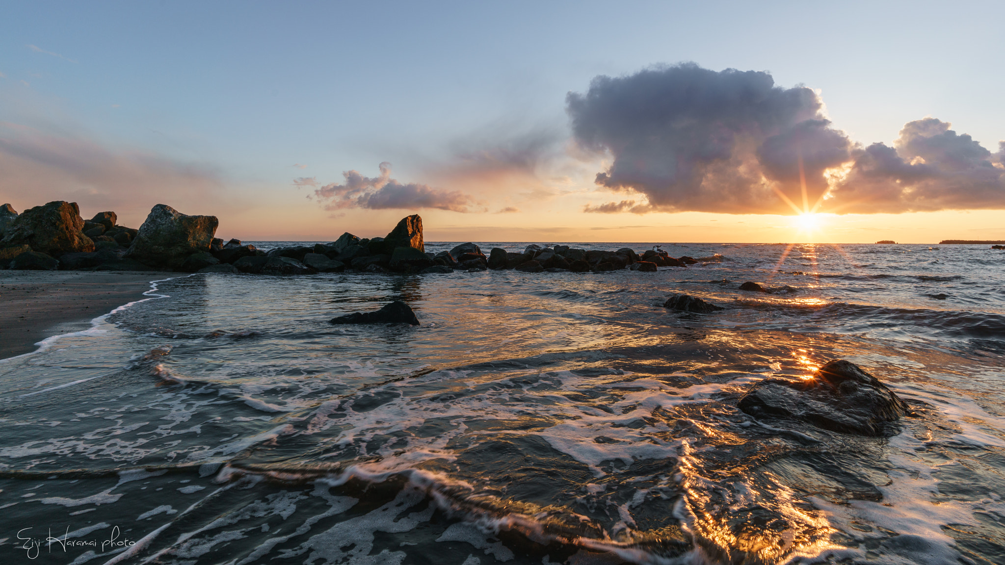 Sony a7R II + Voigtlander SUPER WIDE-HELIAR 15mm F4.5 III sample photo. 朱く萌える photography