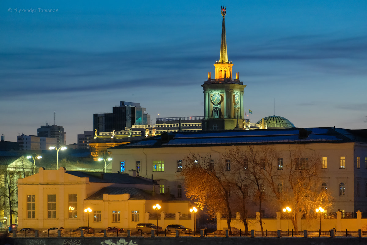 Fujifilm X-T1 + Fujifilm XC 50-230mm F4.5-6.7 OIS sample photo. Night city - ekaterinburg, russia photography