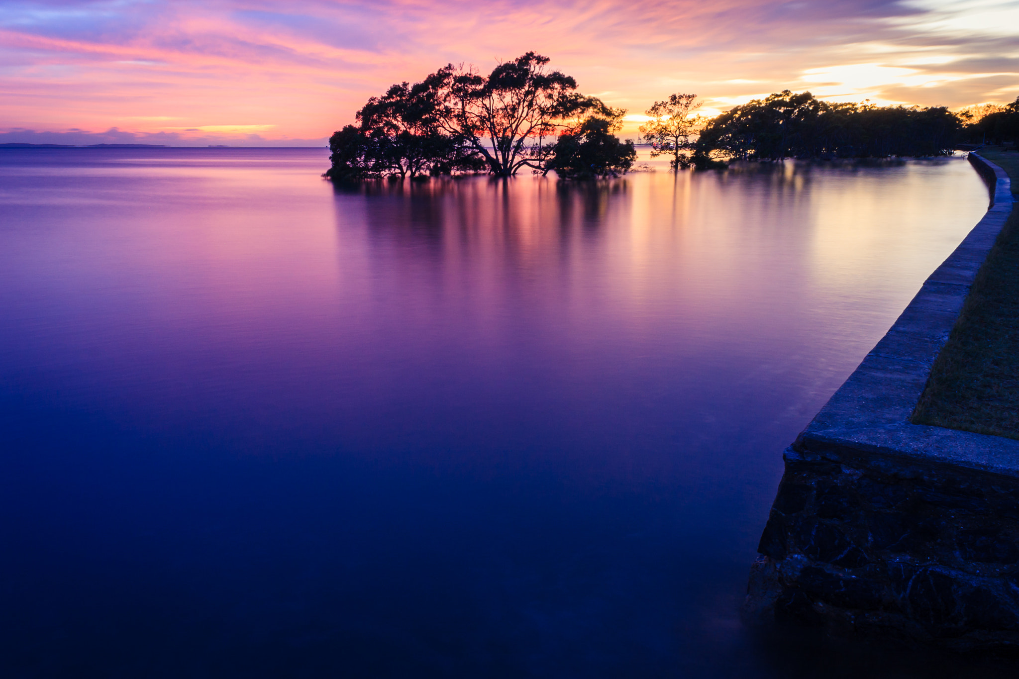 Canon EF-S 18-55mm F3.5-5.6 IS sample photo. Nudgee beach king tide photography