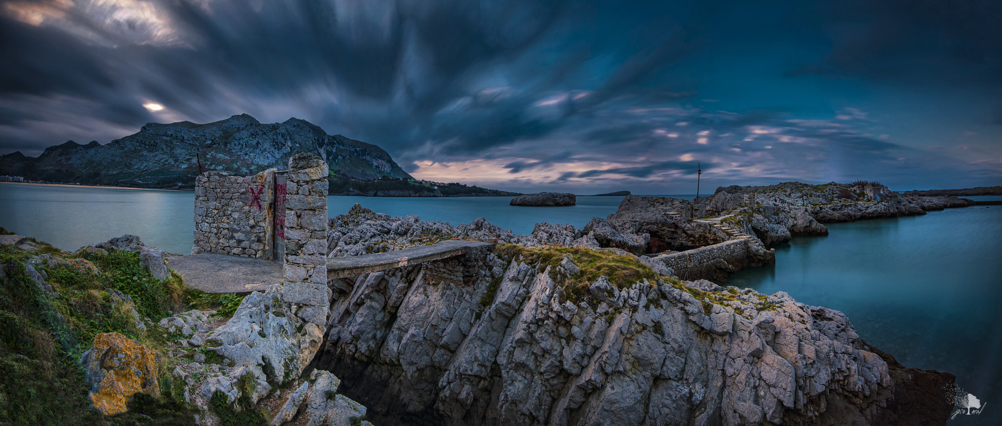 Nikon AF-S Nikkor 16-35mm F4G ED VR sample photo. Islares photography