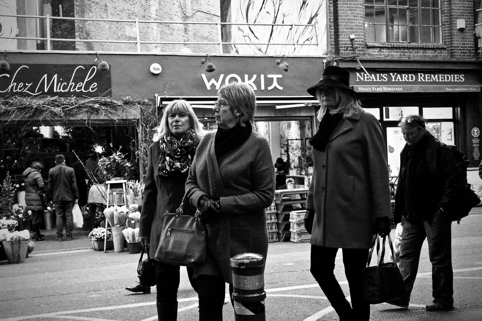 Sony Cyber-shot DSC-RX100 IV + Sony 24-70mm F1.8-2.8 sample photo. Borough market, london, uk. photography