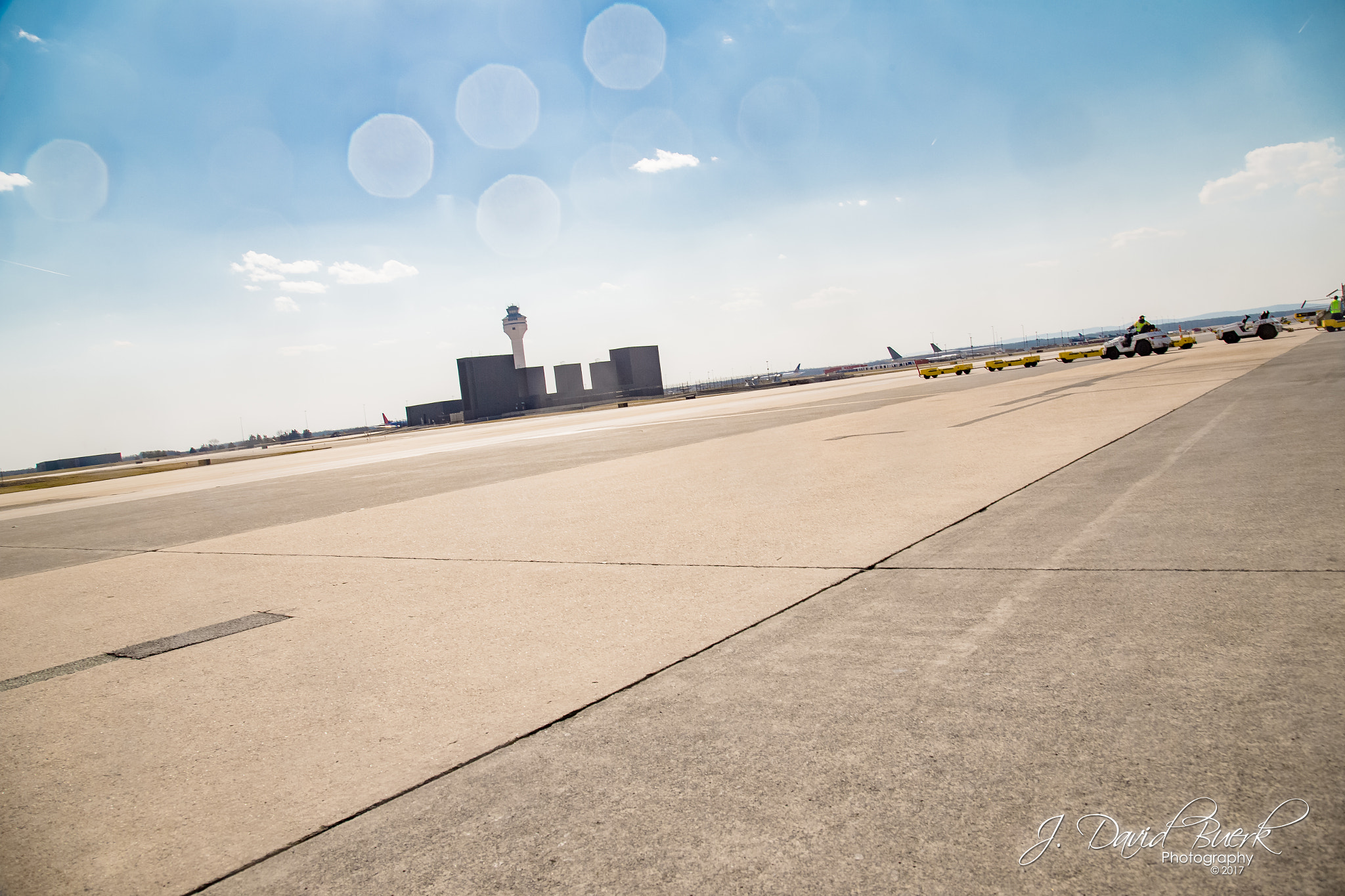 Canon EOS-1D X sample photo. Airport photography photography