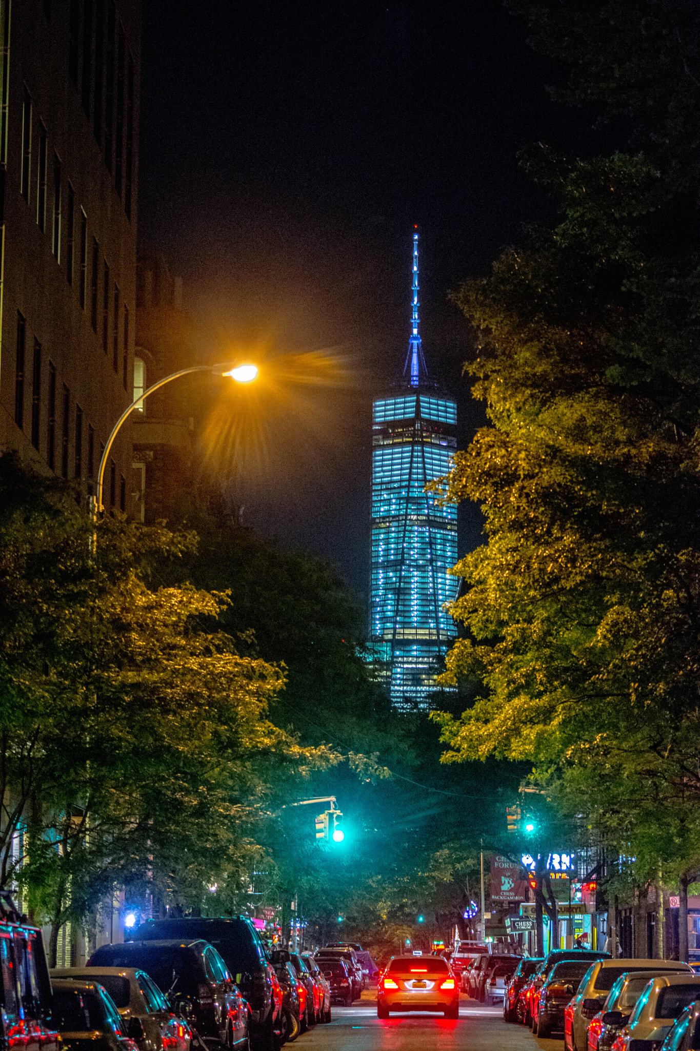 Sigma 70-300mm F4-5.6 APO DG Macro sample photo. Central photography