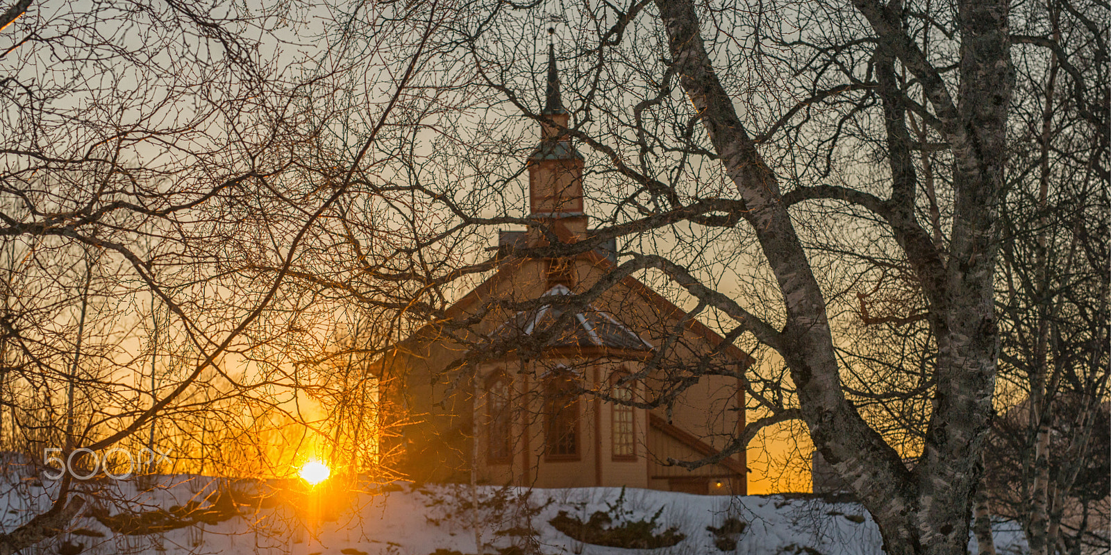 Nikon D800 sample photo. Lav sol gildeskål kirke photography