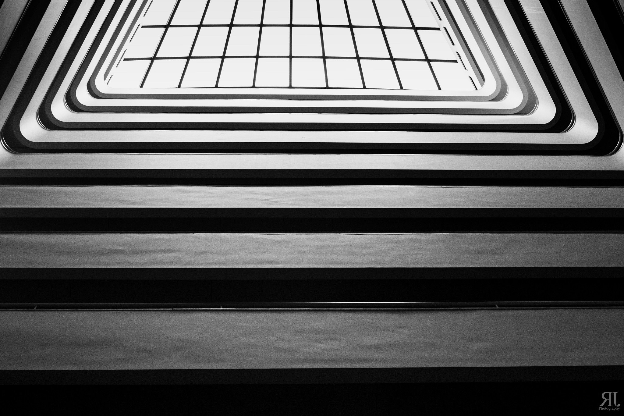 Sigma 24-105mm f/4 DG OS HSM | A sample photo. Treppenhaus #1 photography