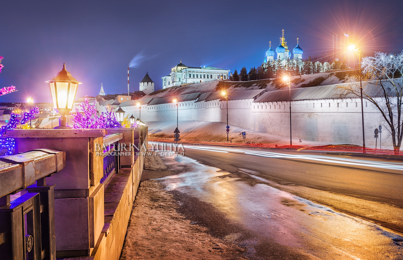 Nikon D800 + Nikon AF-S Nikkor 28-70mm F2.8 ED-IF sample photo. Night at the walls of the kazan kremlin photography