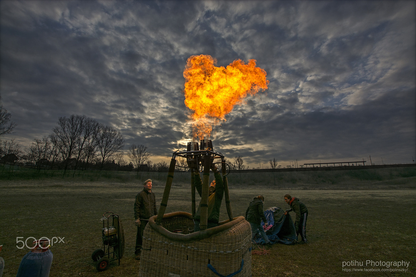 Nikon D7100 + Sigma 10-20mm F3.5 EX DC HSM sample photo. Hot-air balloon no 3 photography