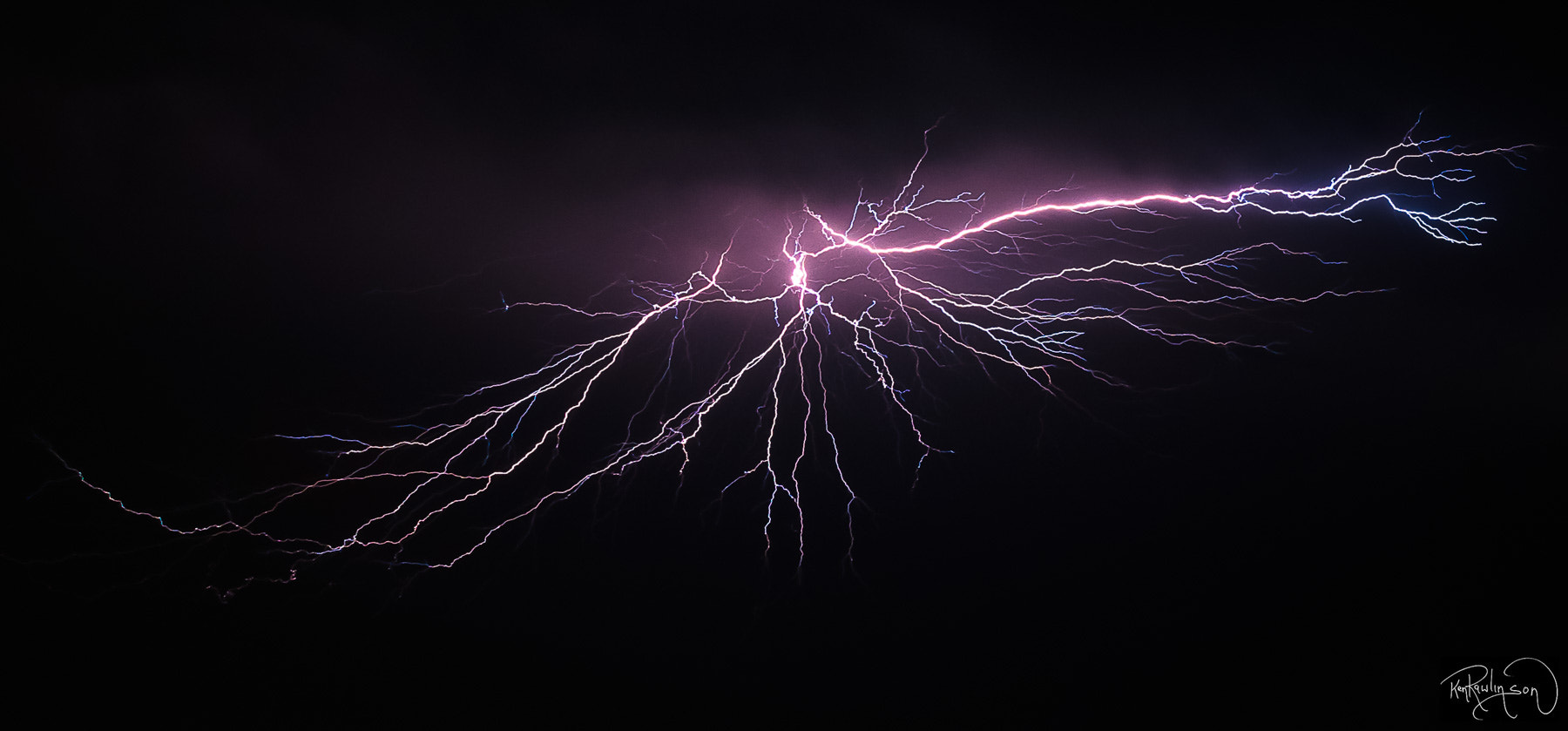 Nikon AF-S Nikkor 14-24mm F2.8G ED sample photo. Lightning photography