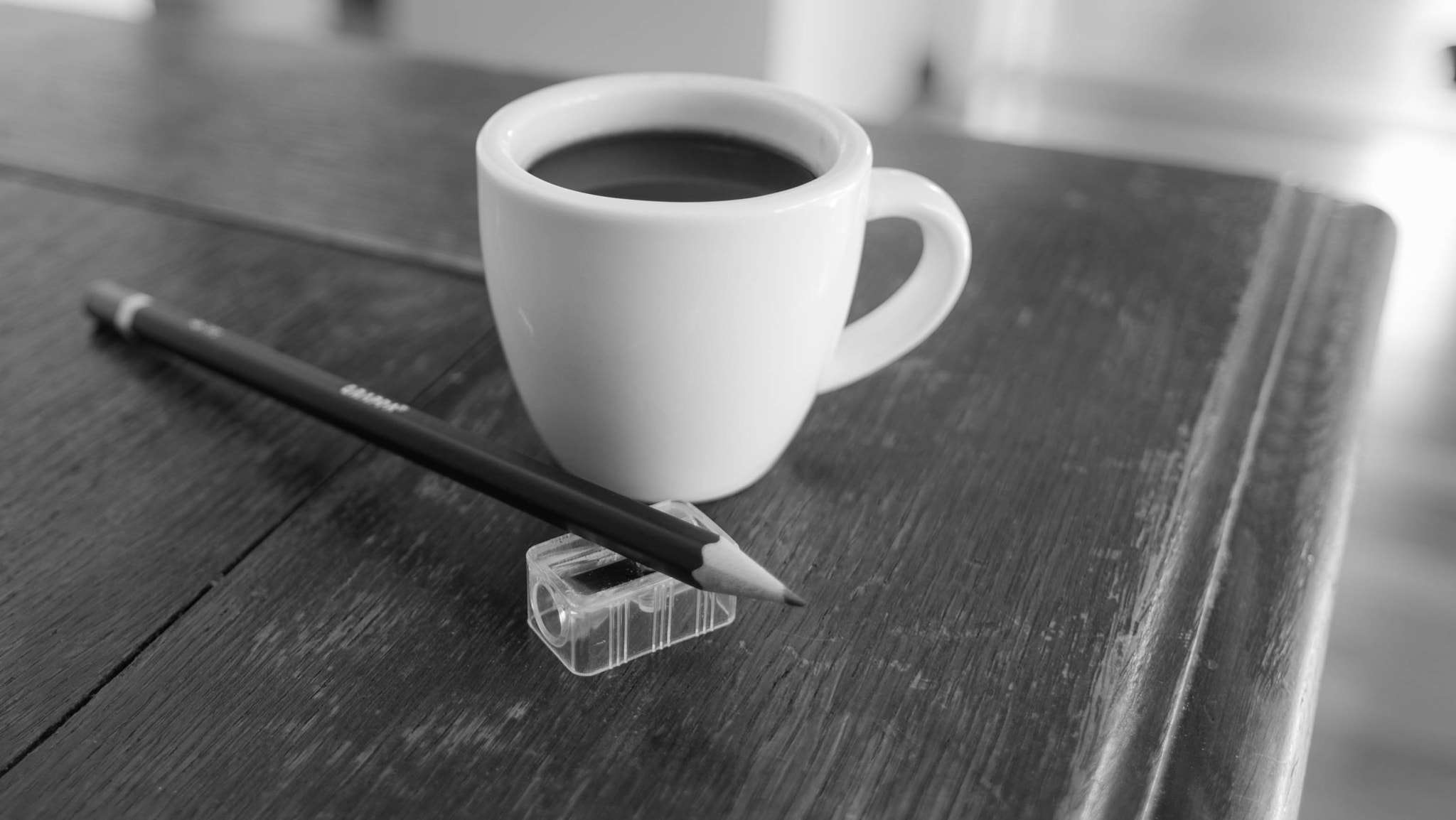 Nikon D600 + Nikon AF Nikkor 20mm F2.8D sample photo. Just a coffee, then work. photography
