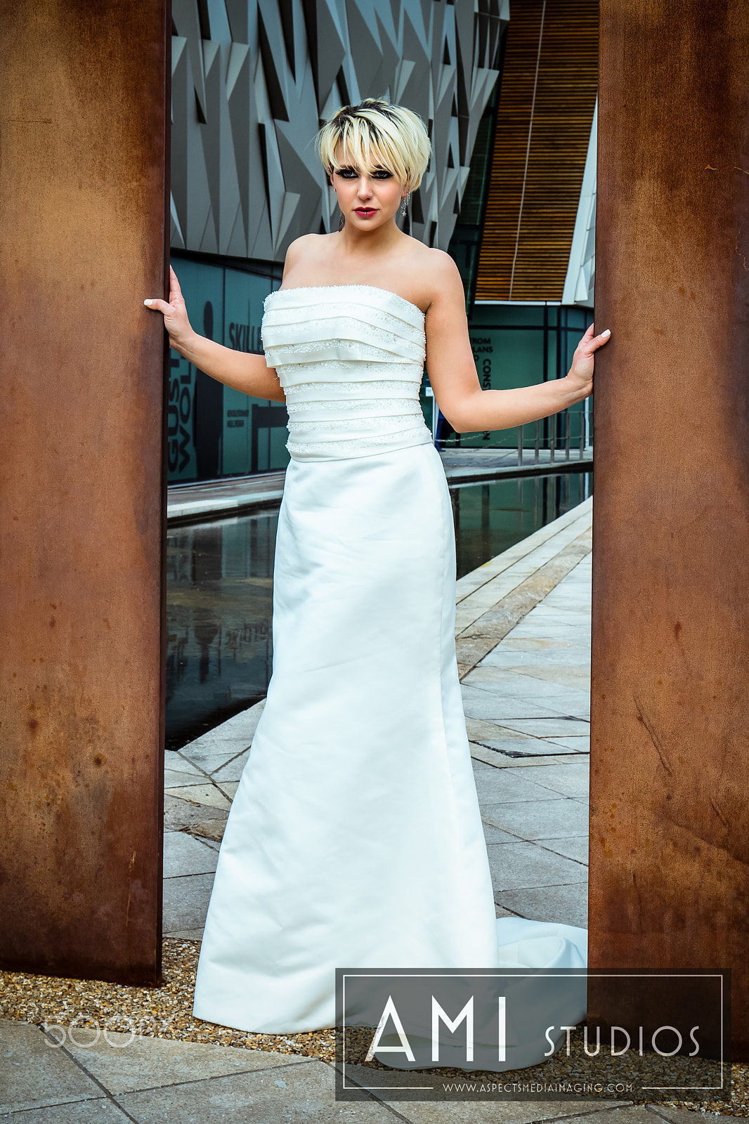 Canon EF 16-35mm F4L IS USM sample photo. Titanic bridal shoot 1 photography