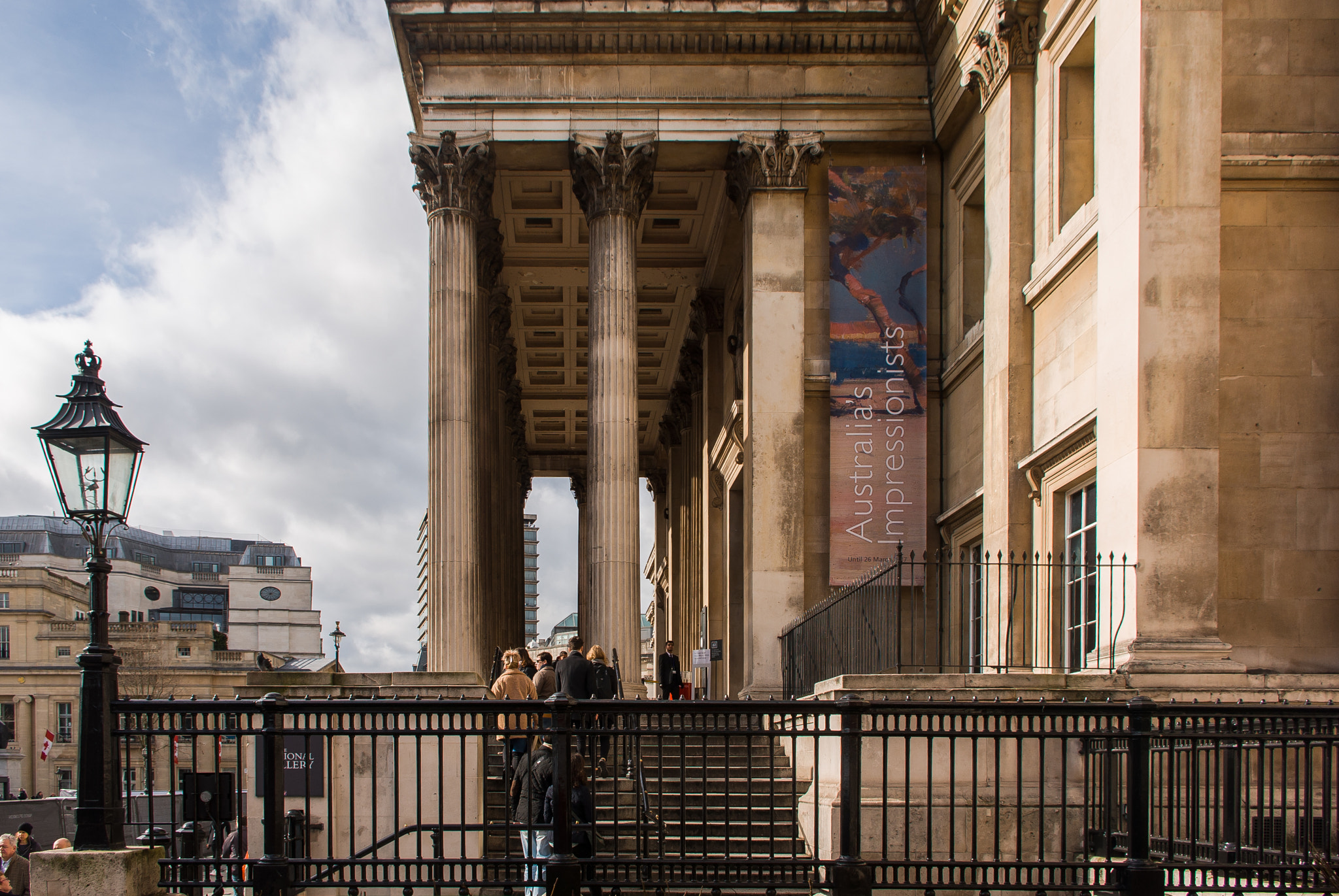 Pentax smc DA 18-55mm F3.5-5.6 ED AL II (IF) sample photo. National gallery photography