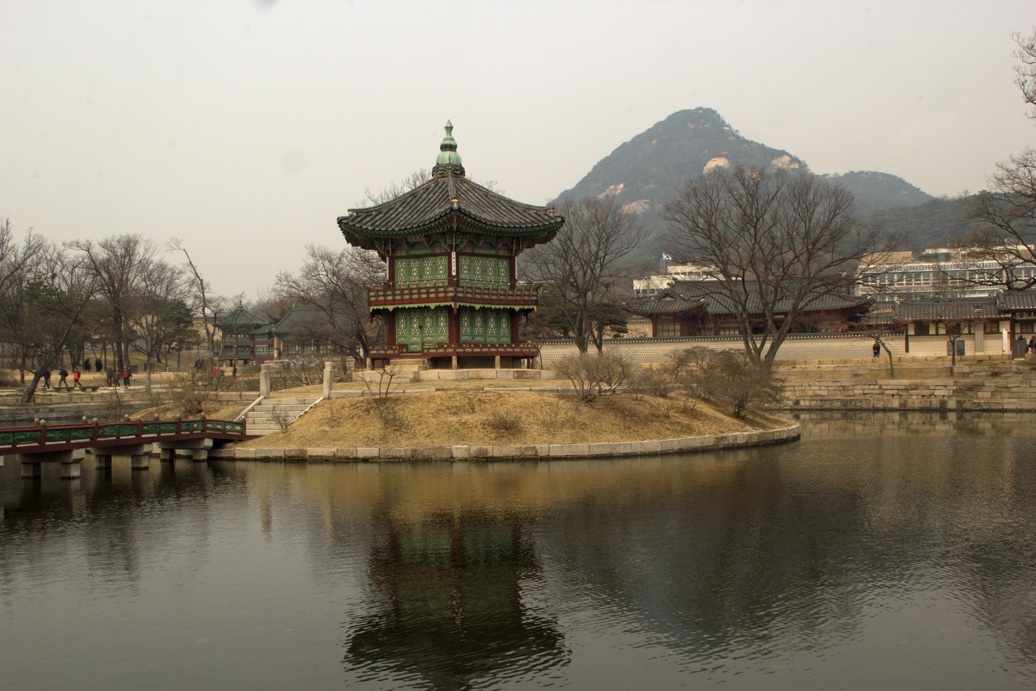Canon EOS 60D sample photo. Gyeongbokgung palace photography